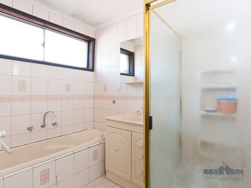 Unit 1/122 Doveton Avenue, Doveton VIC 3177