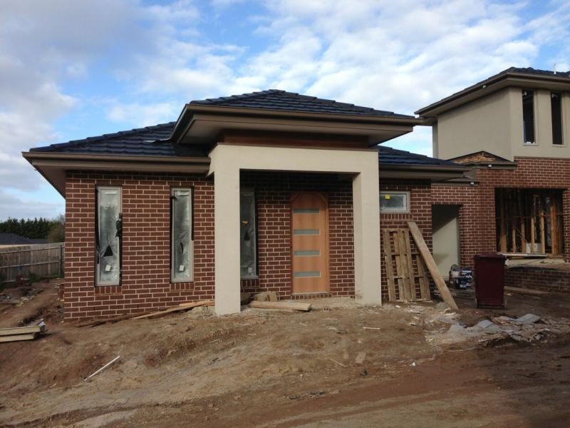 Unit 2/280 Pound Road, Hampton Park VIC 3976