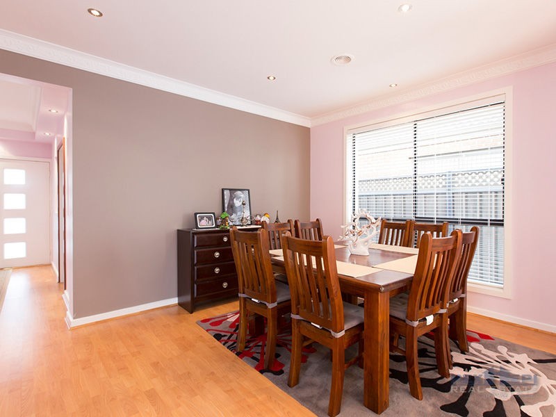 16 Greenview Terrace, Keysborough VIC 3173