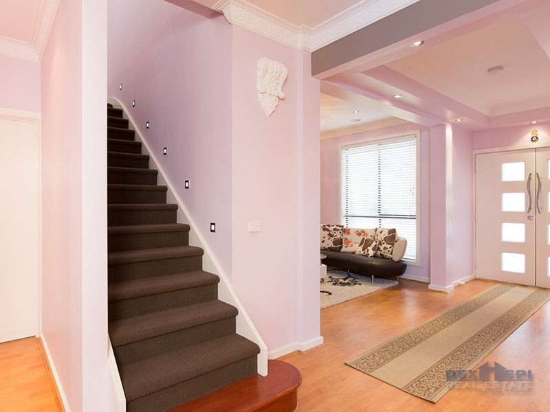 16 Greenview Terrace, Keysborough VIC 3173