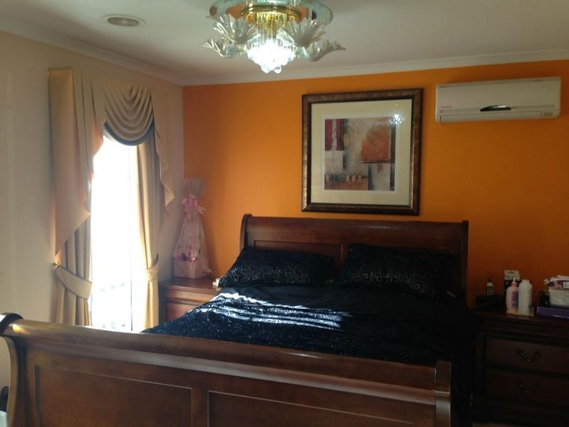 20 Elanora Way, Hampton Park VIC 3976