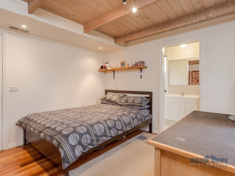 21 Forsyth Court, Cranbourne North VIC 3977