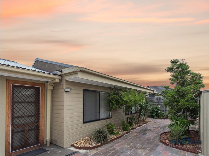 21 Forsyth Court, Cranbourne North VIC 3977