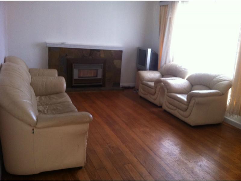 25 Olive Road, Eumemmerring VIC 3177