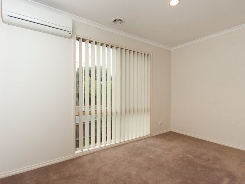 14/12 Grant Close, Berwick VIC 3806