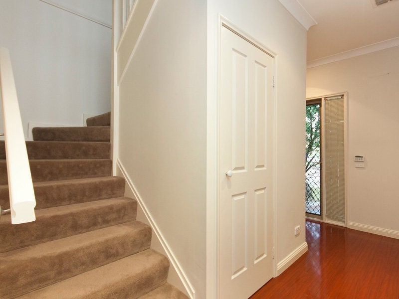 14/12 Grant Close, Berwick VIC 3806