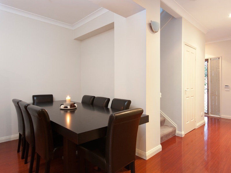 14/12 Grant Close, Berwick VIC 3806