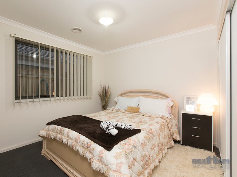Unit 43/11 Brunnings Road, Carrum Downs VIC 3201