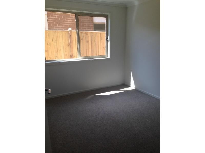 5 Bursaria Lane, Cranbourne West VIC 3977