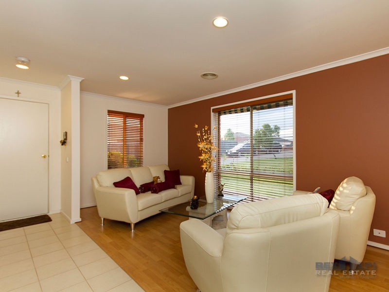 13 Jarvis Close, Narre Warren South VIC 3805