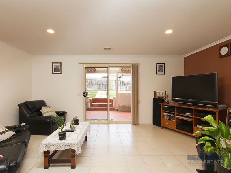 13 Jarvis Close, Narre Warren South VIC 3805