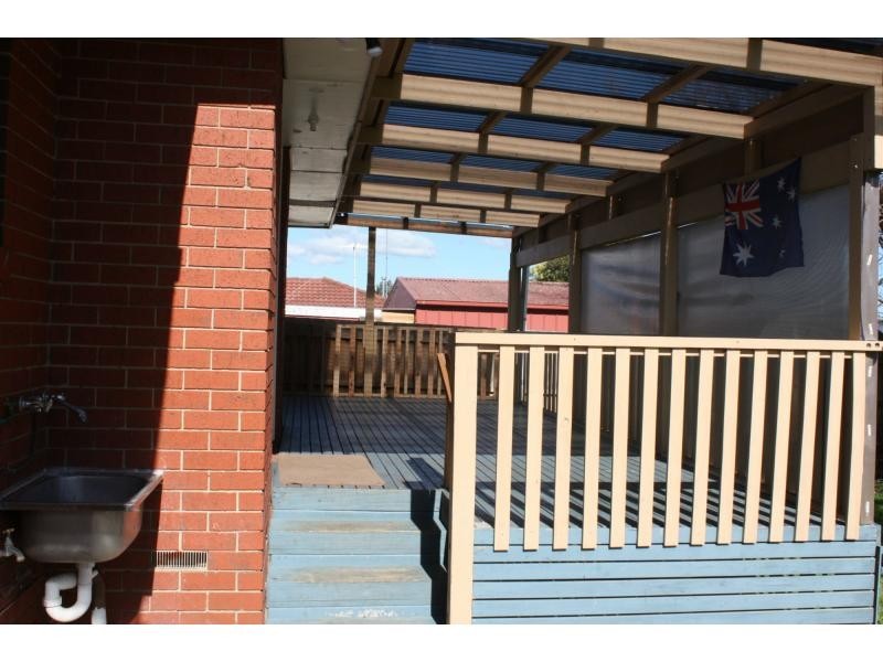 9 Glenbourne Road, Cranbourne VIC 3977