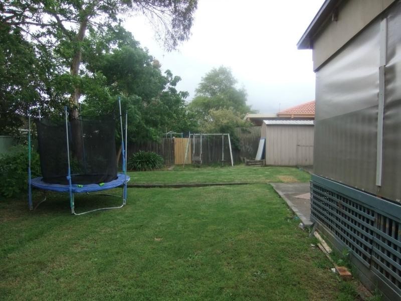 9 Glenbourne Road, Cranbourne VIC 3977