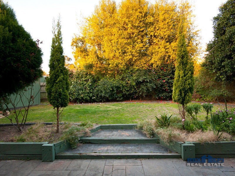 36 Lake View Drive, Narre Warren South VIC 3805