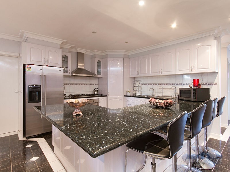 123 Holm Park Road, Beaconsfield VIC 3807