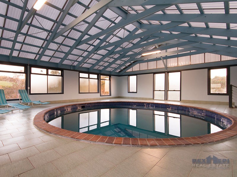 123 Holm Park Road, Beaconsfield VIC 3807