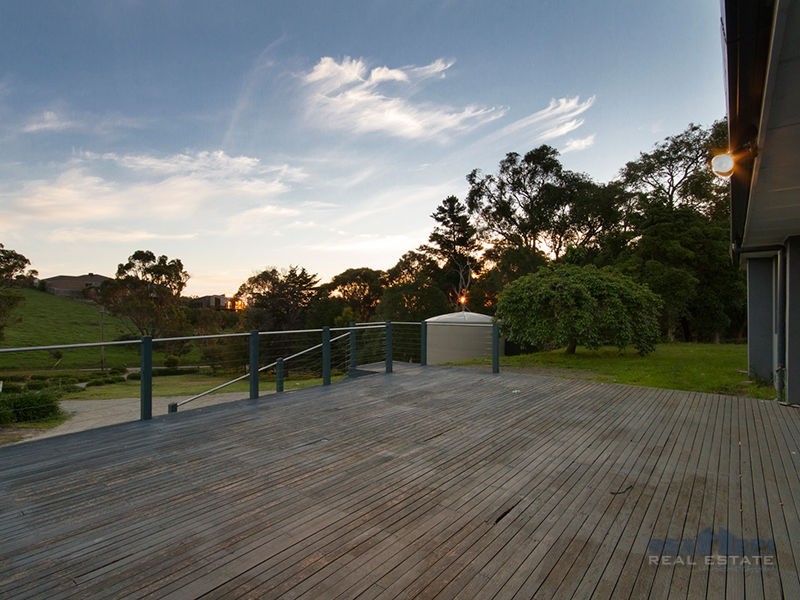 123 Holm Park Road, Beaconsfield VIC 3807