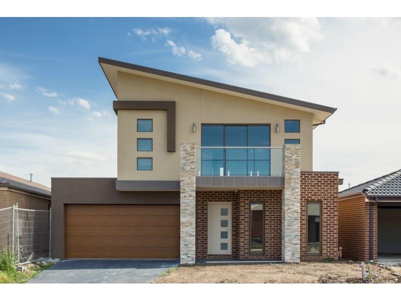 52 Linden Tree Way, Cranbourne North VIC 3977