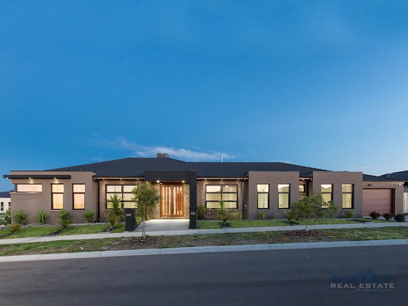 39 Everlasting Boulevard, Cranbourne West VIC 3977