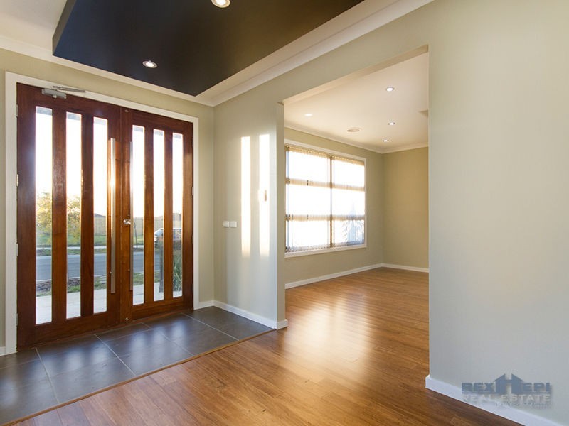 39 Everlasting Boulevard, Cranbourne West VIC 3977