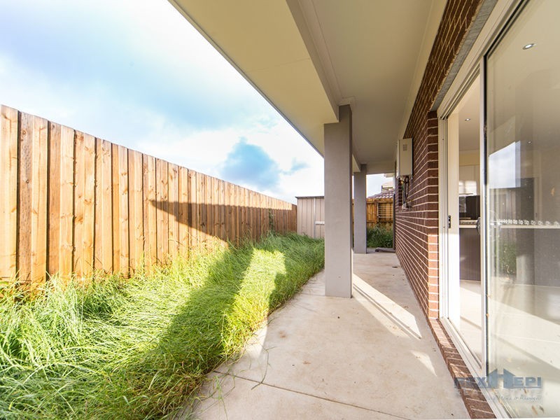 Unit 7/6-8 Innes Court, Berwick VIC 3806