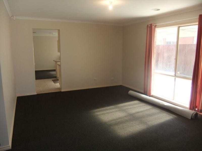 35 Bella Crescent, Hallam VIC 3803