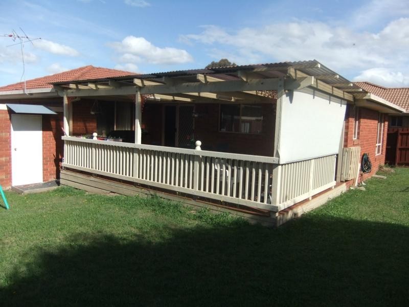 7 Kanumbra Court, Hallam VIC 3803