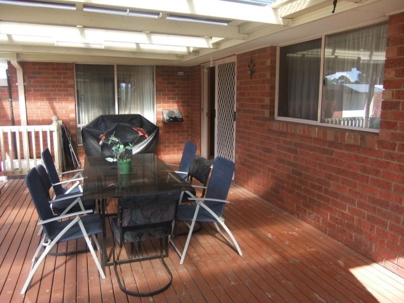 7 Kanumbra Court, Hallam VIC 3803