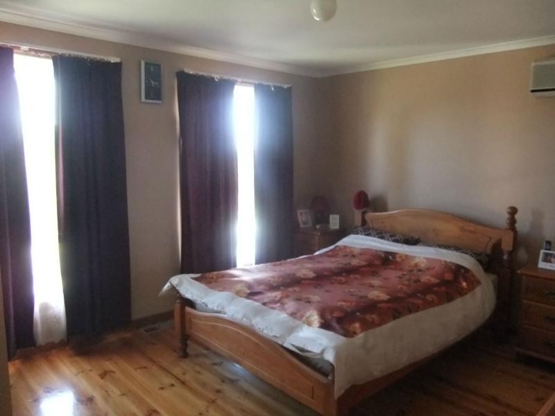 7 Kanumbra Court, Hallam VIC 3803