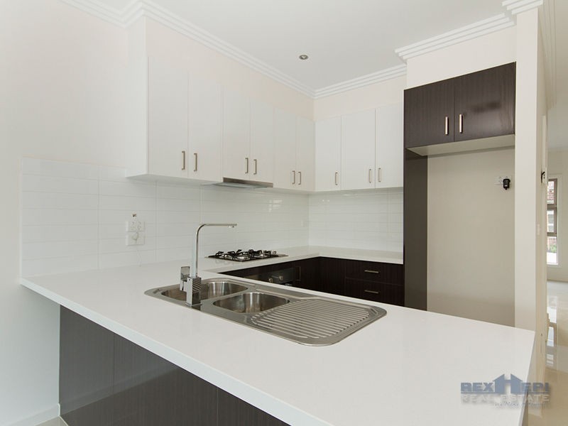 Unit 12/280 Pound Road, Hampton Park VIC 3976