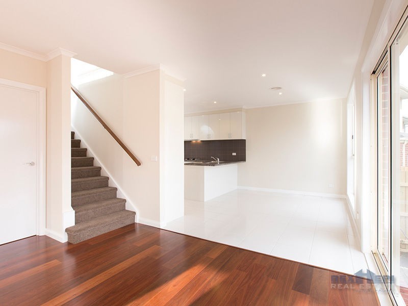 2/105 Springfield Drive, Narre Warren VIC 3805