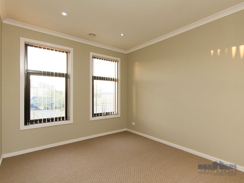 39 Everlasting Boulevard, Cranbourne West VIC 3977