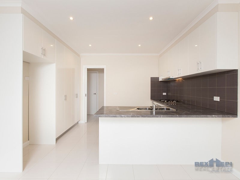 2/105 Springfield Drive, Narre Warren VIC 3805