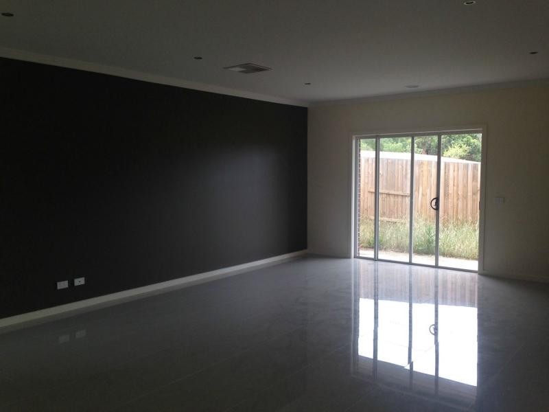 Unit 5/6-8 Innes Court, Berwick VIC 3806