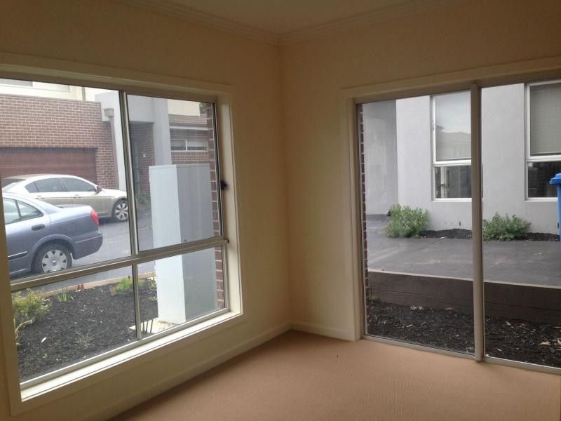 Unit 5/6-8 Innes Court, Berwick VIC 3806