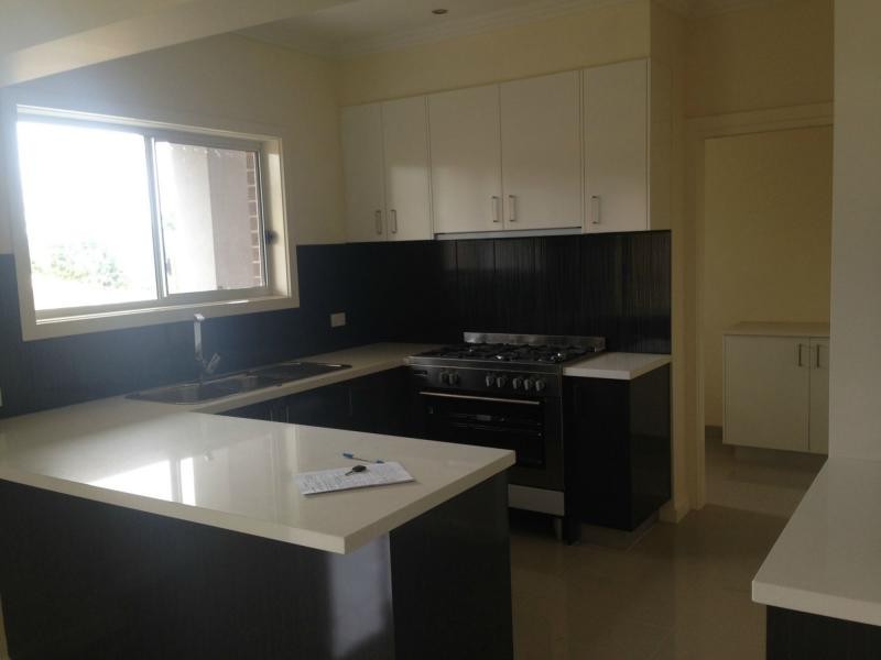 Unit 5/6-8 Innes Court, Berwick VIC 3806