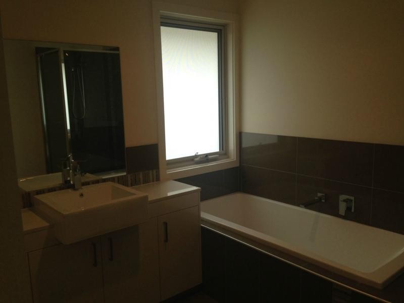 Unit 5/6-8 Innes Court, Berwick VIC 3806