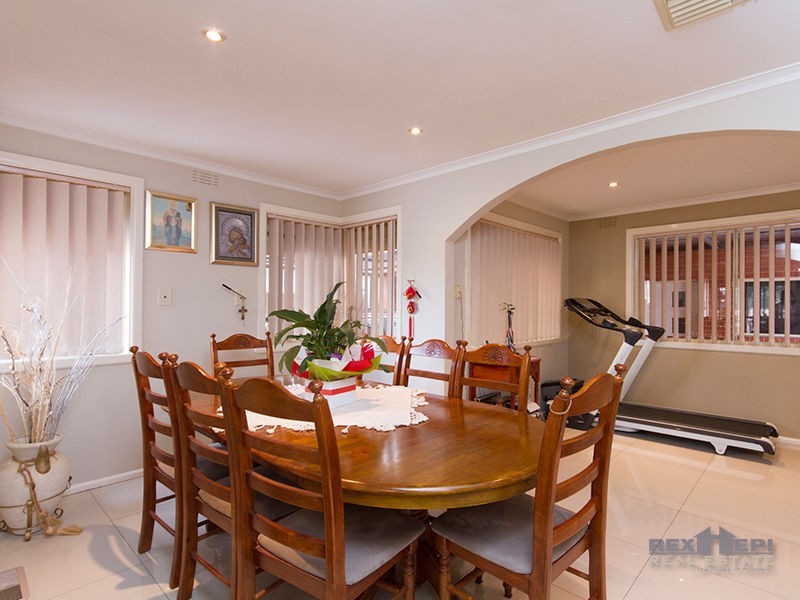 22 Azalea Crescent, Dandenong North VIC 3175