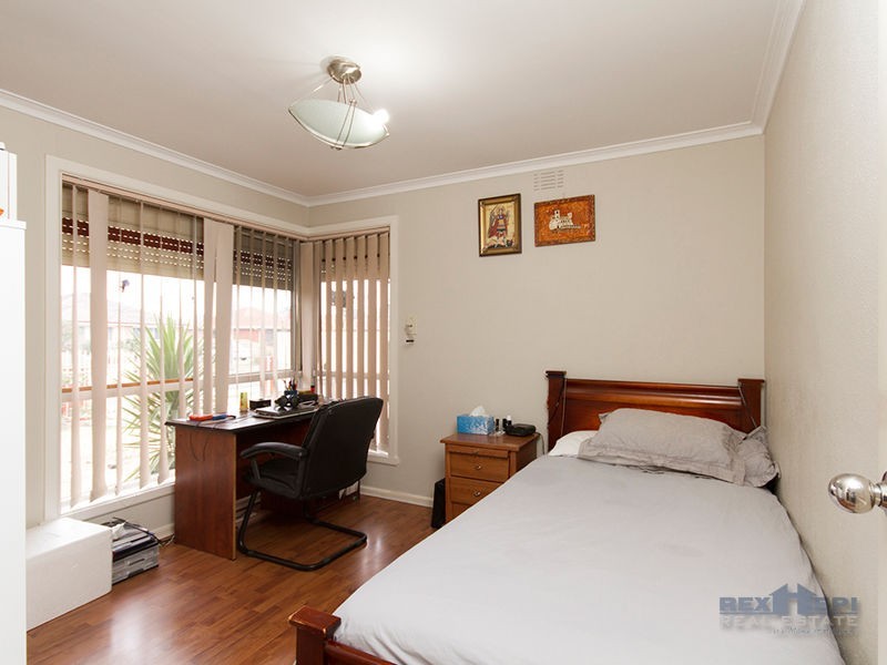 22 Azalea Crescent, Dandenong North VIC 3175
