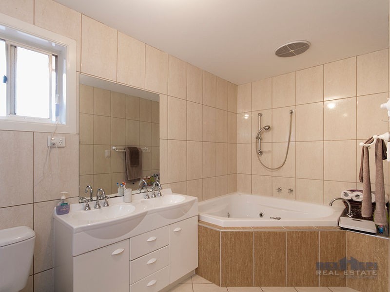 22 Azalea Crescent, Dandenong North VIC 3175