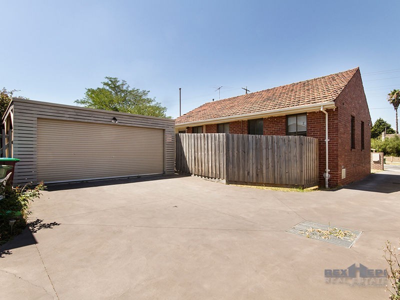 Unit 1/33 Tristania Street, Doveton VIC 3177
