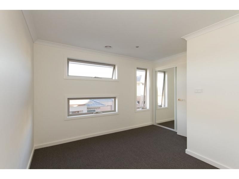 Unit 4/280 Pound Road, Hampton Park VIC 3976