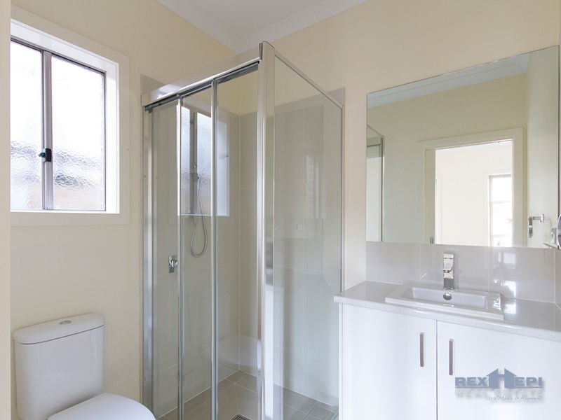 Unit 8/280 Pound Road, Hampton Park VIC 3976