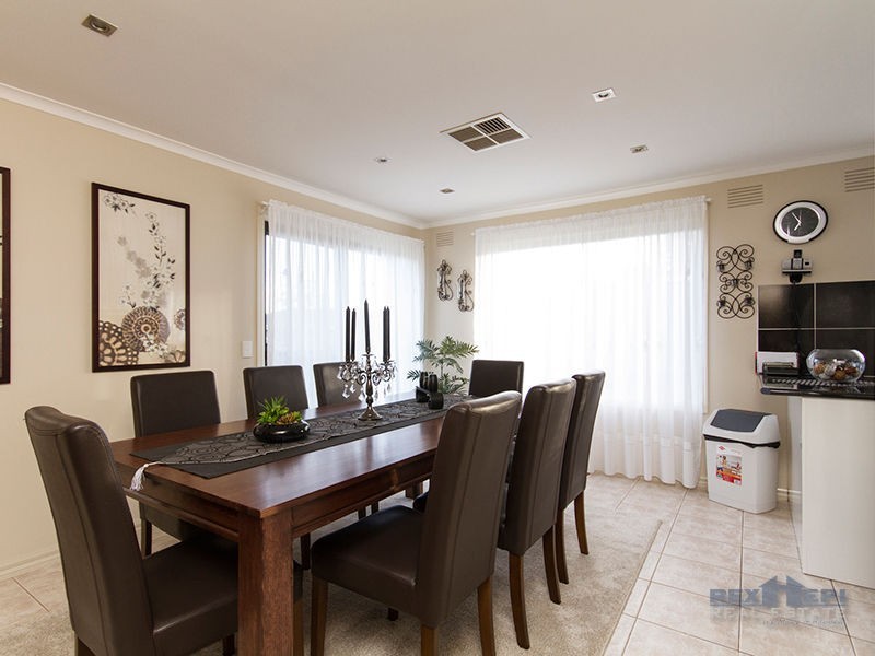 3 Albany Court, Endeavour Hills VIC 3802