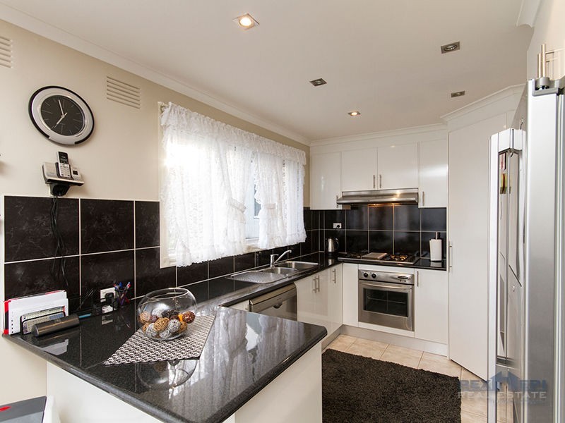 3 Albany Court, Endeavour Hills VIC 3802