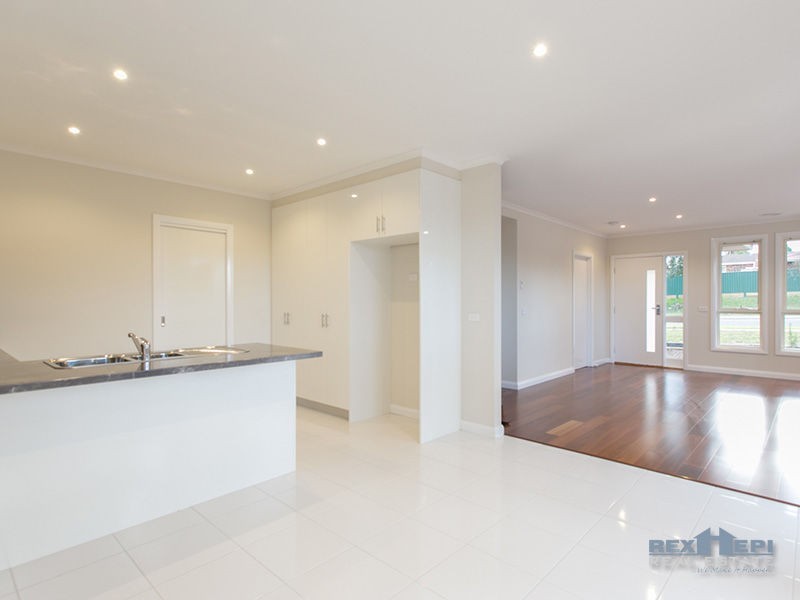 Unit 1/105 Springfield Drive, Narre Warren VIC 3805