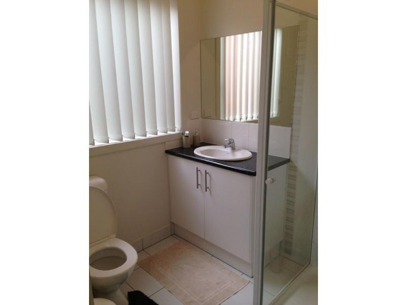 18 Kirwan Drive, Cranbourne East VIC 3977