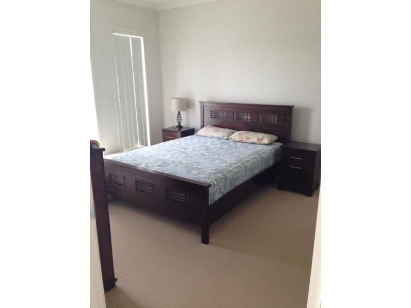 18 Kirwan Drive, Cranbourne East VIC 3977