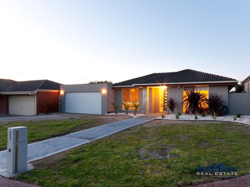 13 Pater Close, Narre Warren VIC 3805