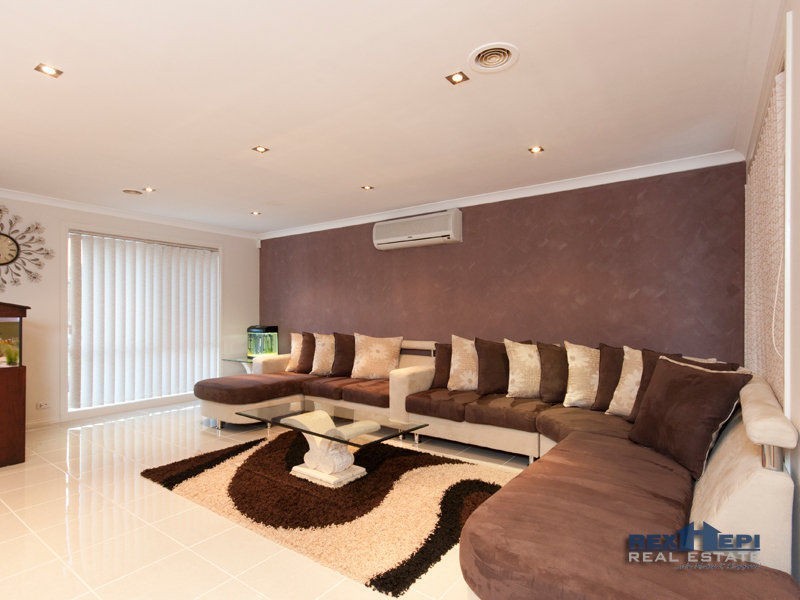 13 Pater Close, Narre Warren VIC 3805